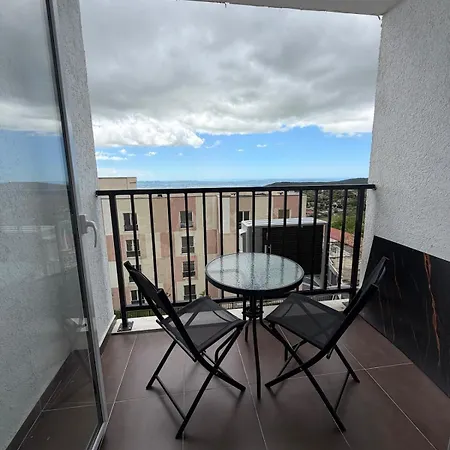Luxury In Center * Krujë
