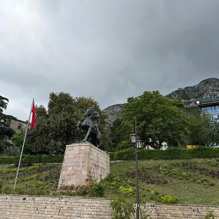 Luxury In Center 公寓 Krujë