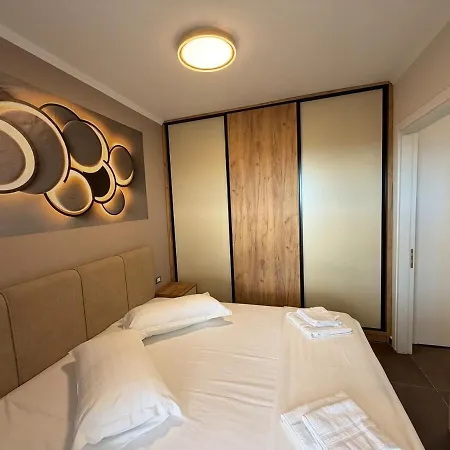 Luxury In Center